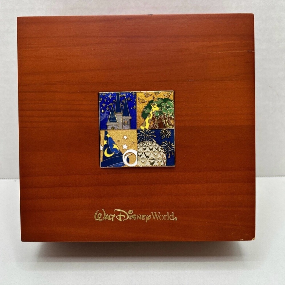 Walt Disney pin